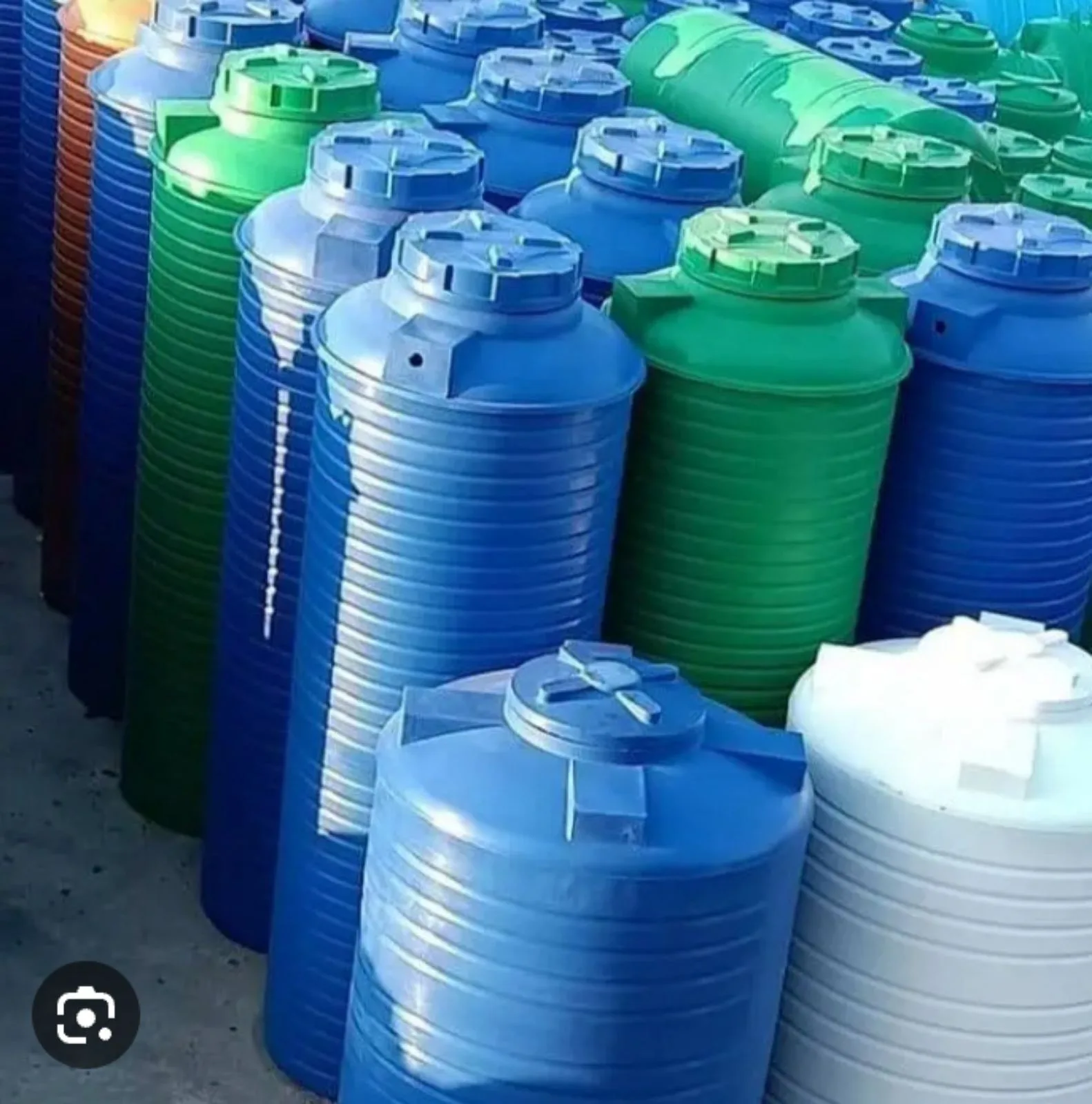 Citerne Plastique 1000 Litres 3 couches Vertical